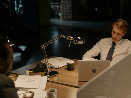 Como Investigar Antecedentes Criminais Antes de Contratar Funcionários